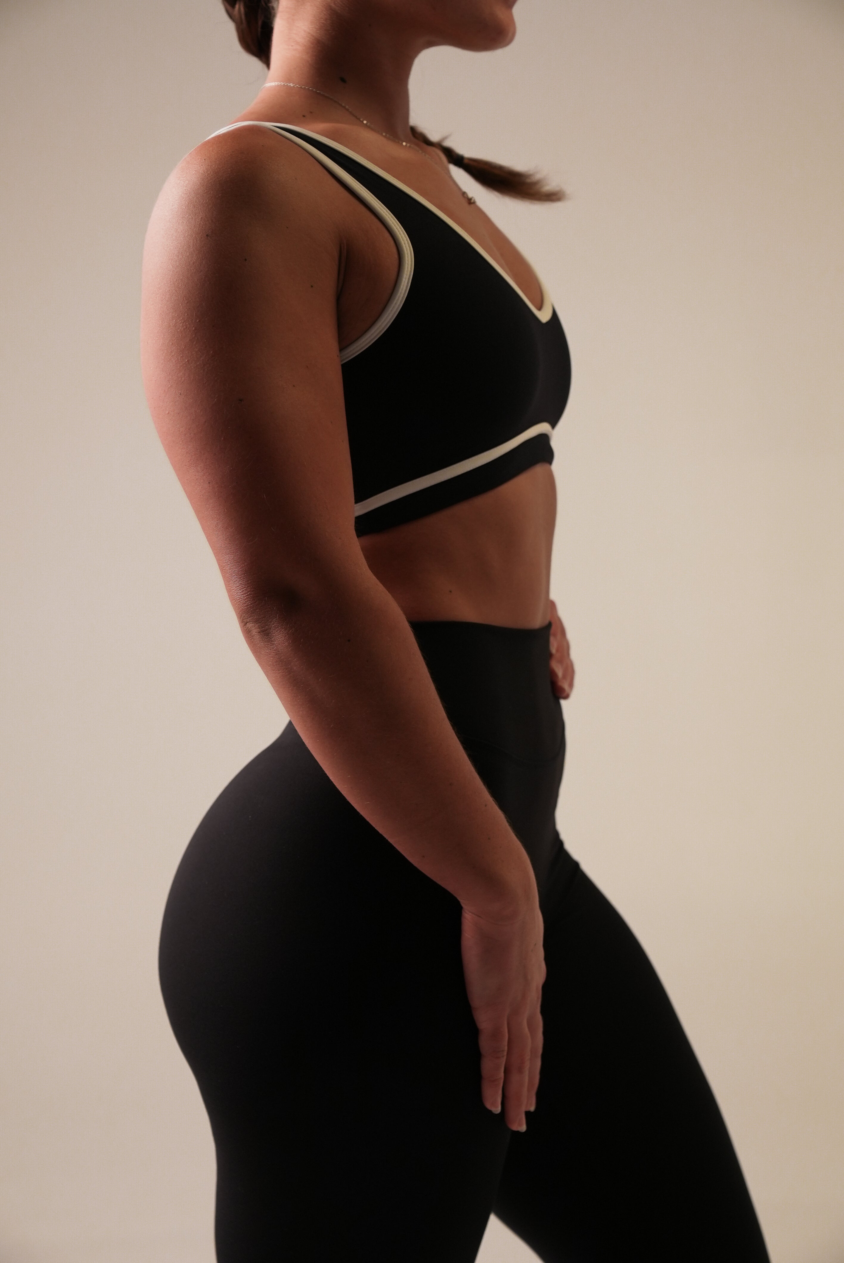 Form Studio Bra - Black
