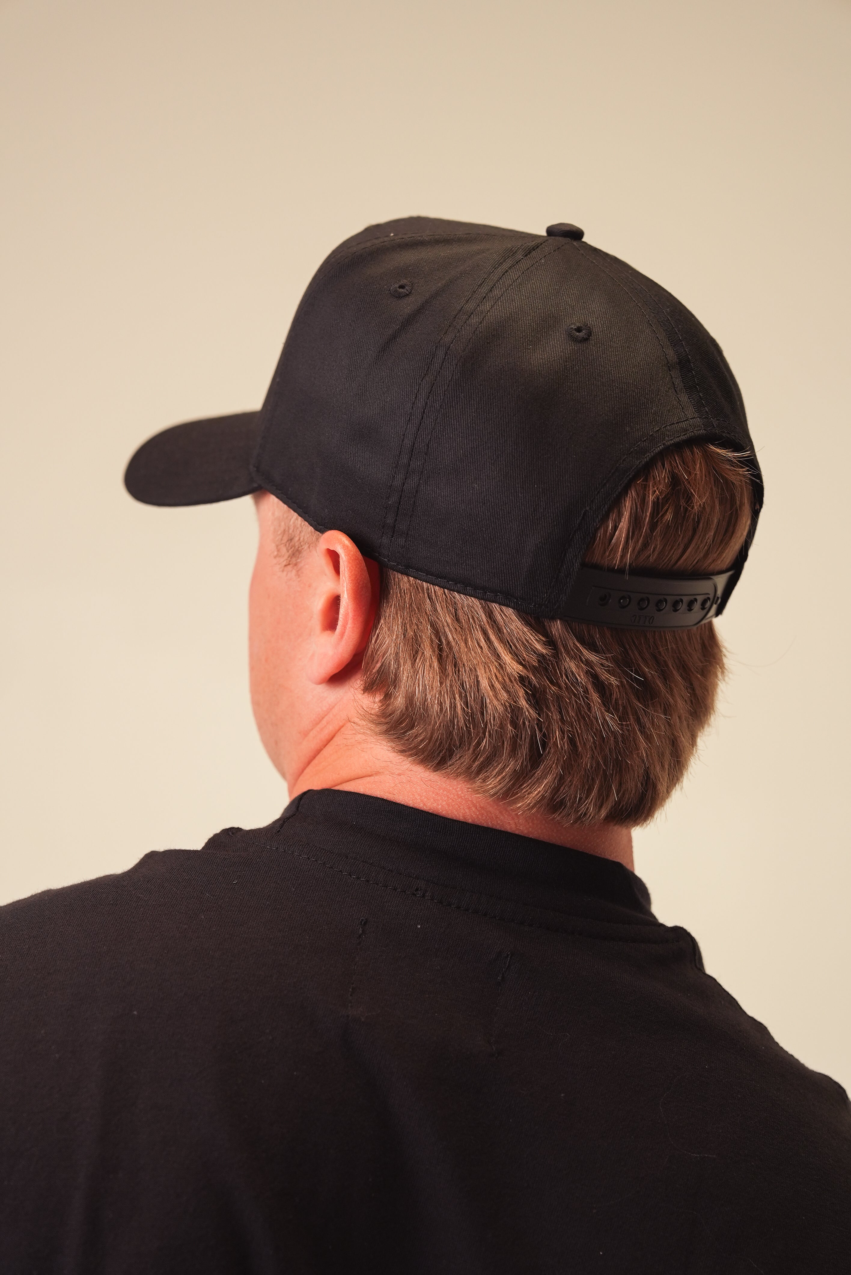 Crest Snapback - Black