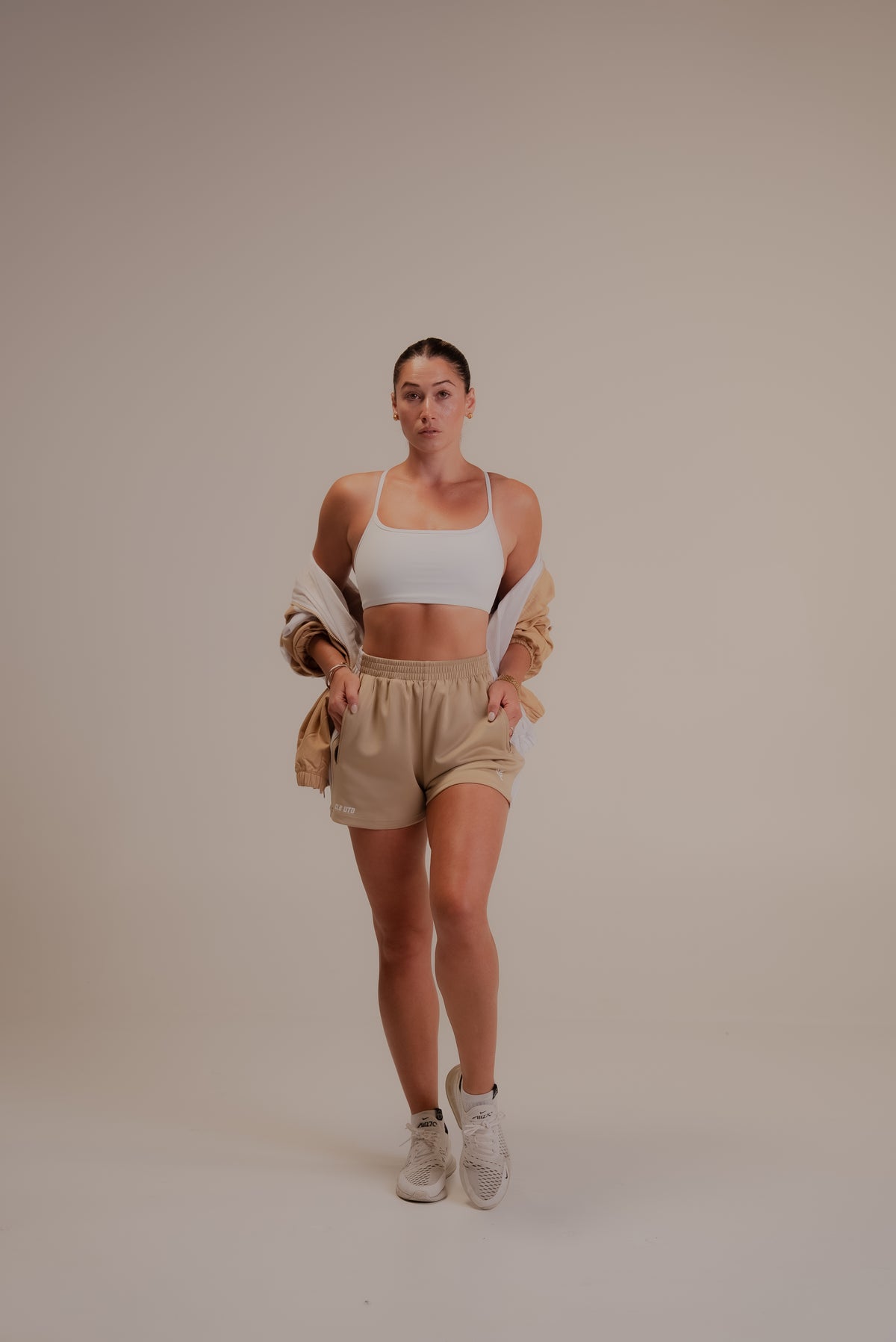 Women's Anthem Short - Sandstone