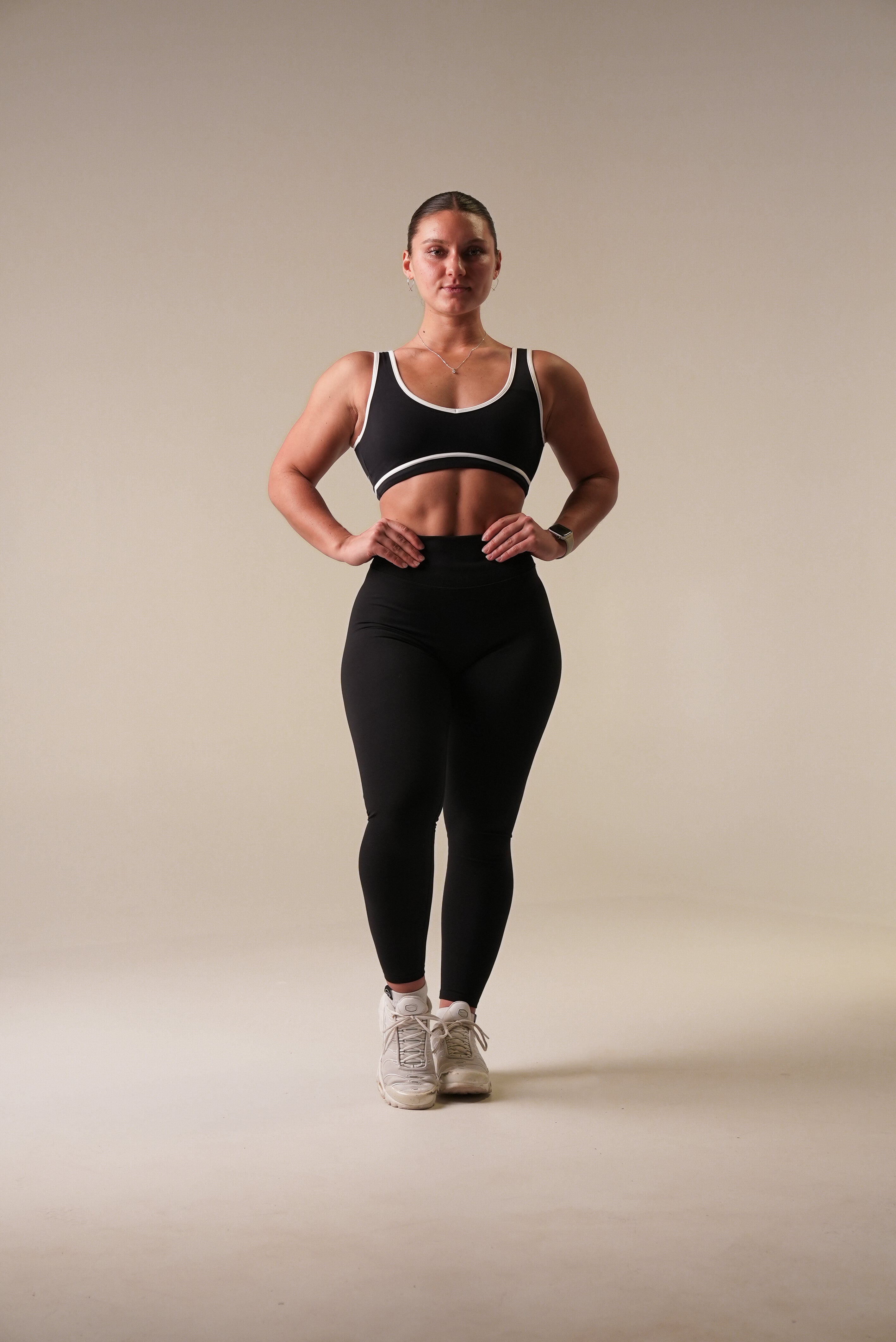 Form Studio Bra - Black