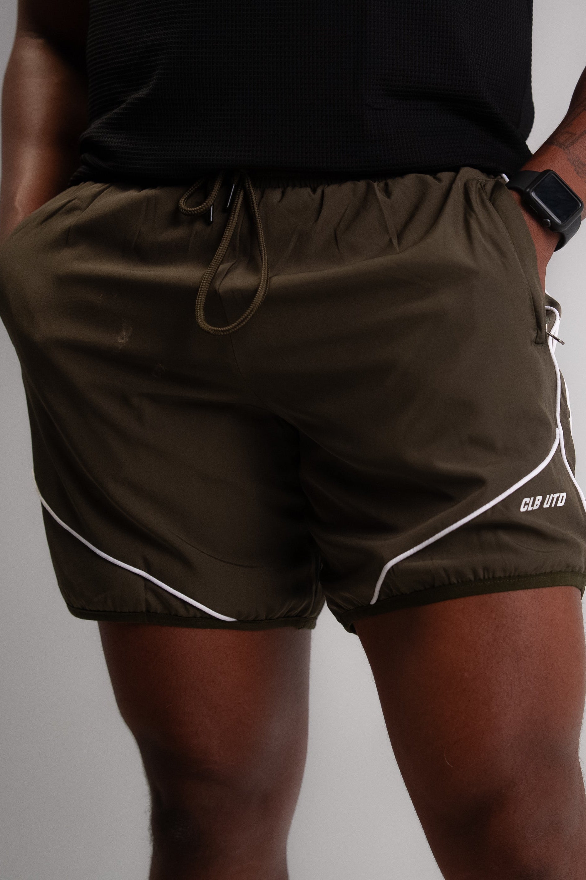 Terrace Shorts - Deep Olive