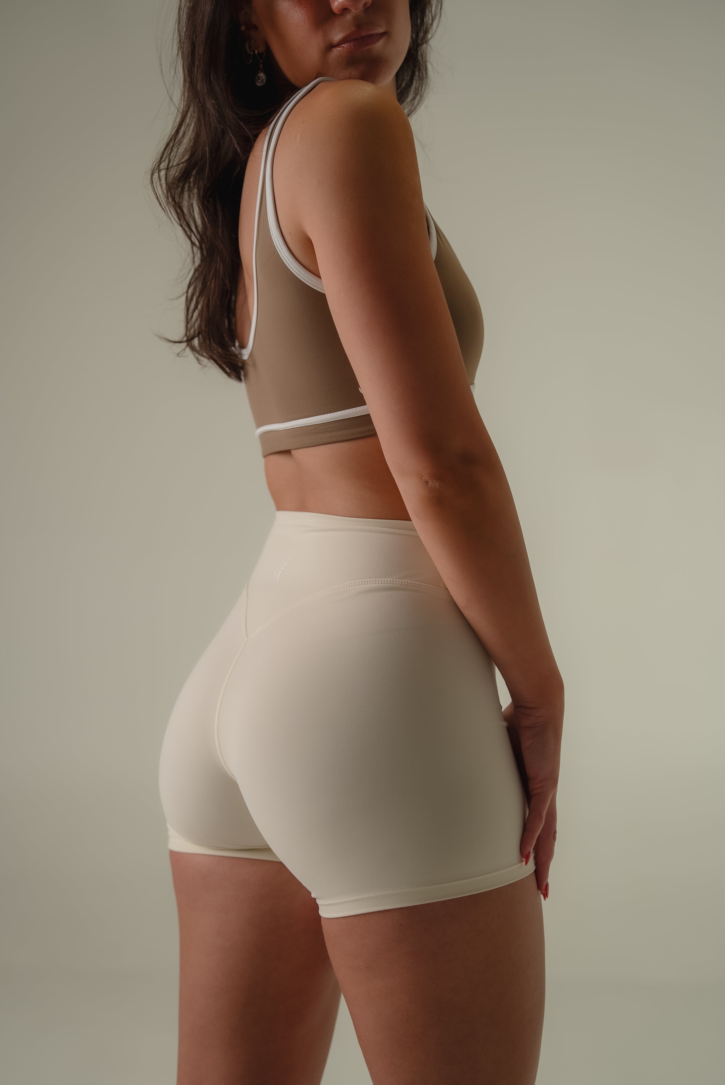 Form Shorts - Oat