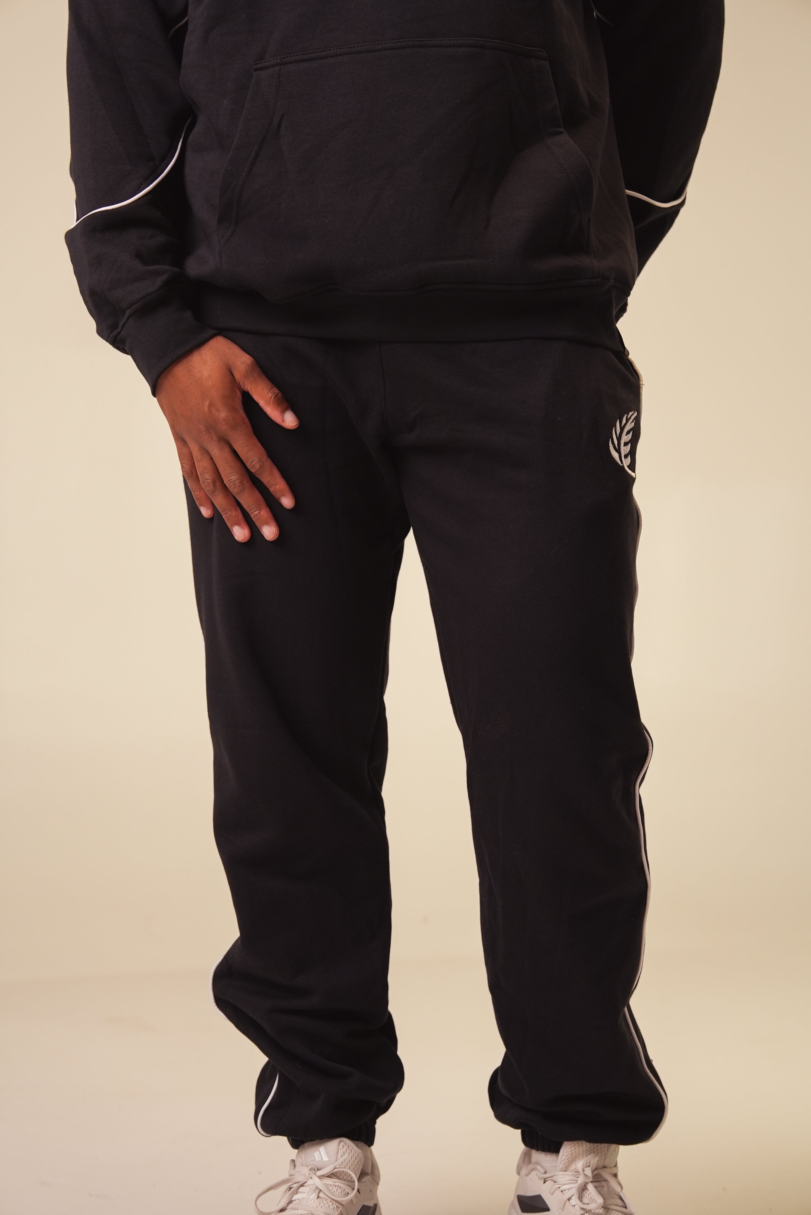 United Cinched Sweatpants - Black